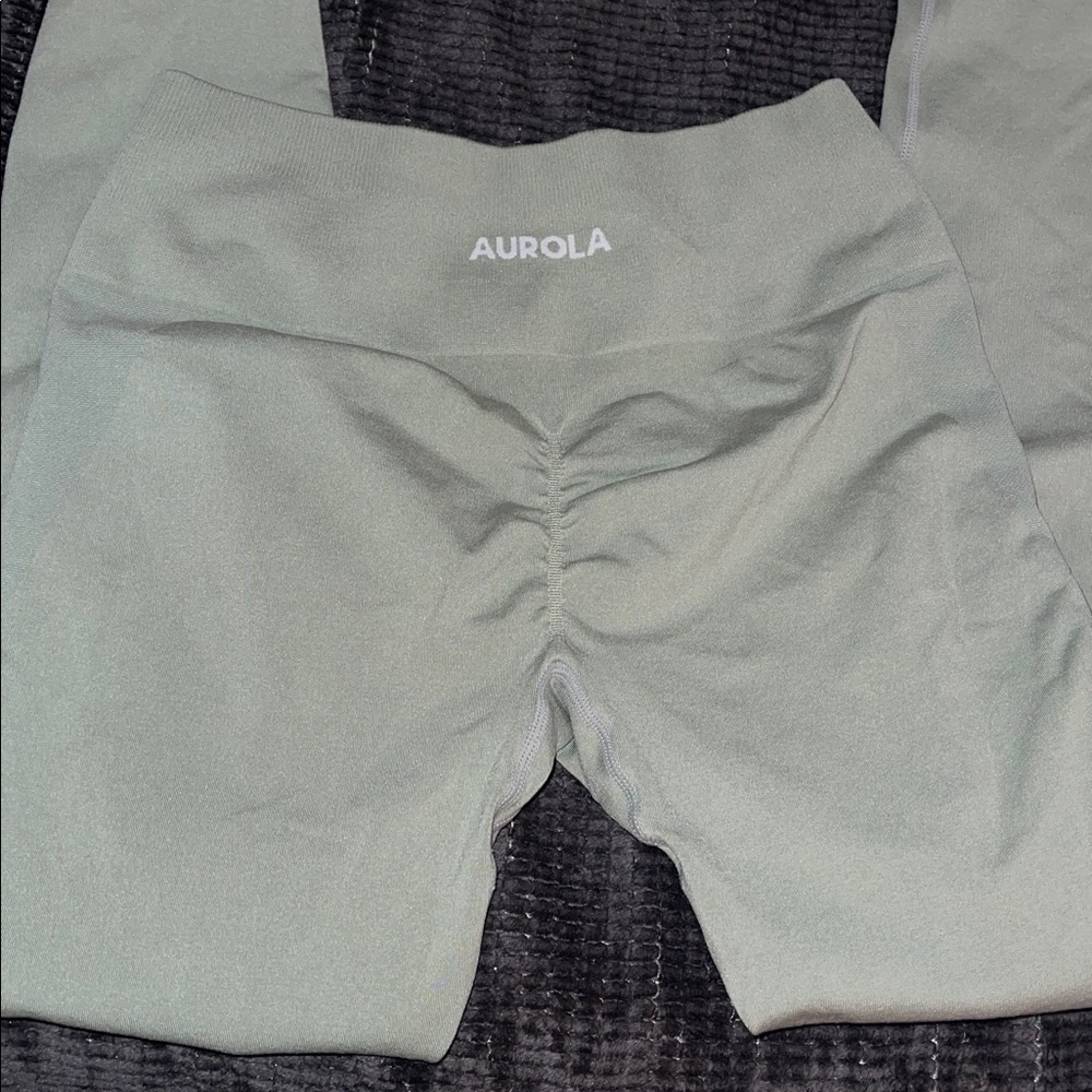 Olive green Aurola leggings - Picture 2 of 3